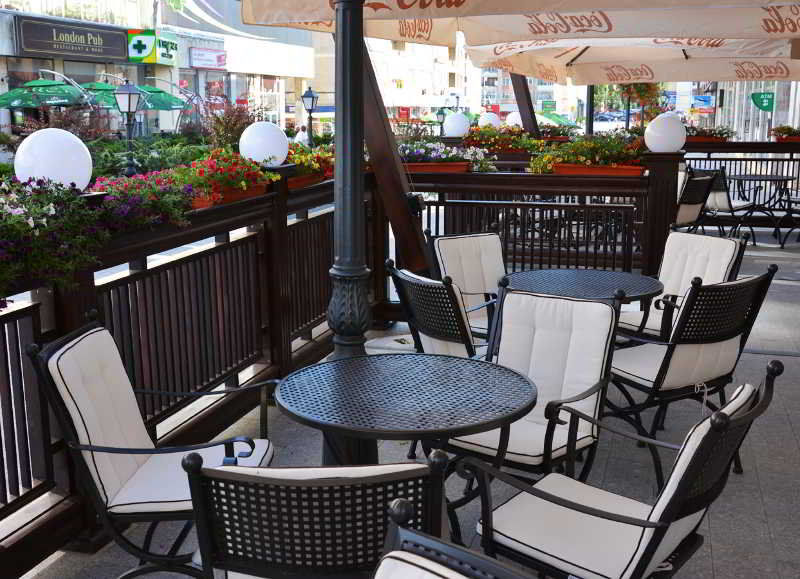 Daily Plaza Hotel Suceava Exterior photo